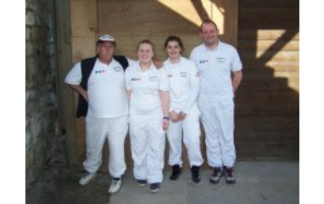  2 QUALIFICATIONS AU FRANCE